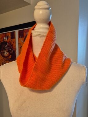 Max & Co. Orange Rib Knit Scaf NWT
